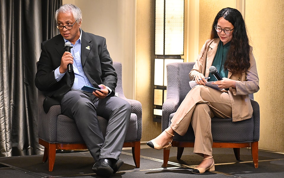 Famer AD Alvarez (left) shares his Yellow Corn journey and aspirations during the fireside chat moderated by Ms. Jade Herrera (right) from the Philippines Partnership for Sustainable Agriculture.