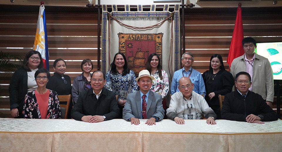 Joining the event were Filipino economist Dr. Bernardo Villegas (seated row; second from right) and key staff from SEARCA, including the Partnerships Unit (PU) led by Ms. Sharon Malaiba (standing row; fourth from right), and from UA&P, including the Center for Food and Agri-Business (CFA) led by Dr. Senen Reyes (standing row; third from right).